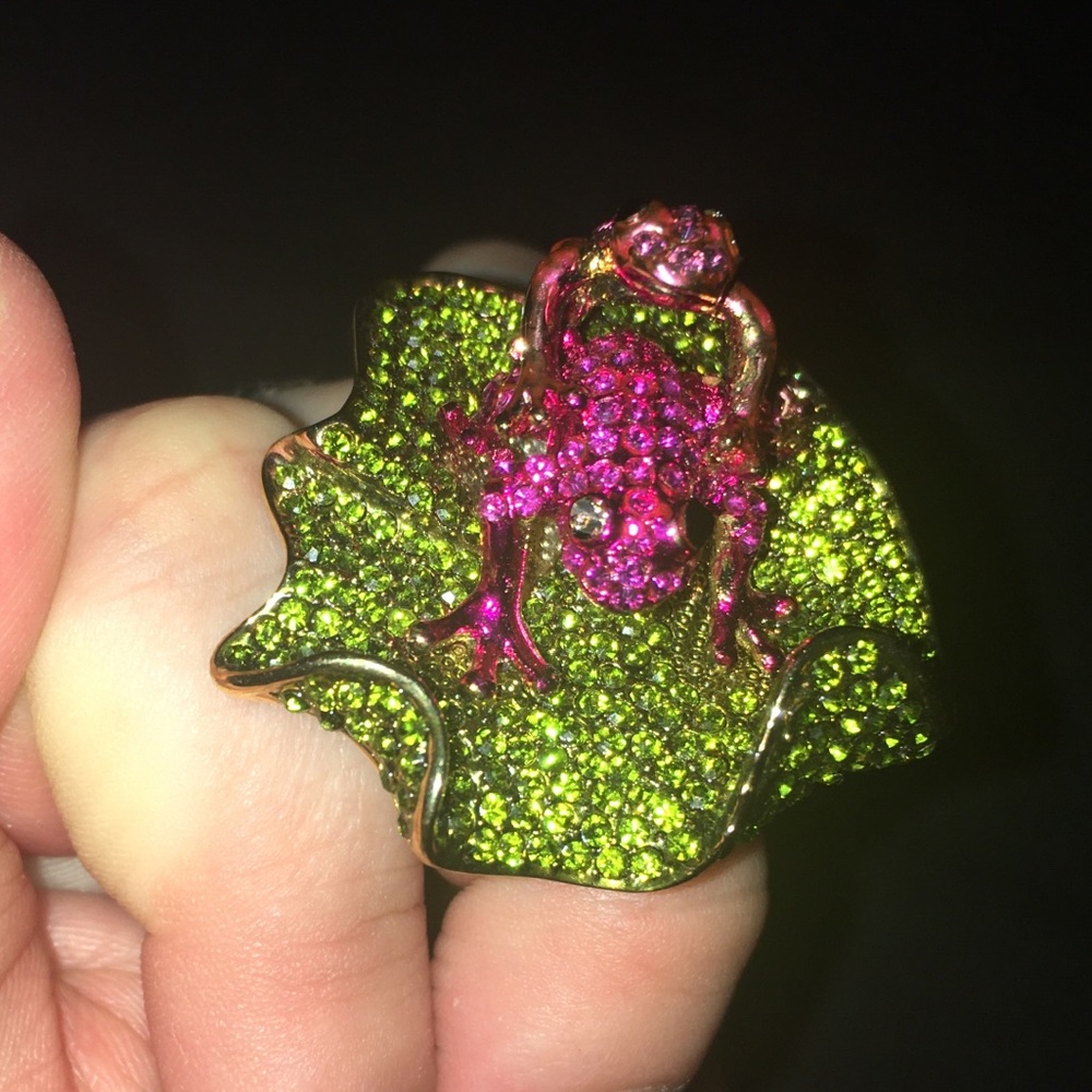 Fun Frog Ring! - Picture 3 of 5